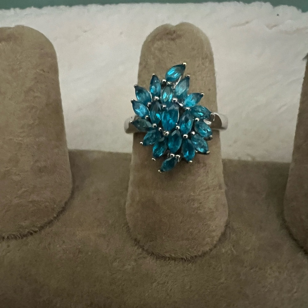NWOT SAM Blue Paraiba Topaz Gemstones  
Sterling Silver .925 Cluster Ring